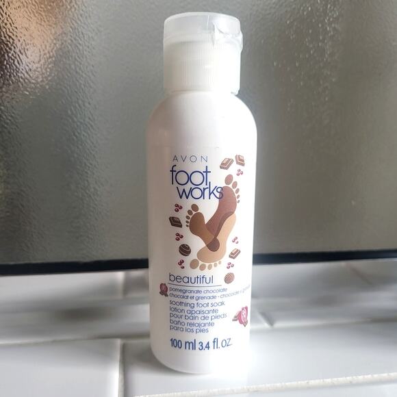 Avon Foot Works Pomegranate Chocolate Foot Soak - NEW - Picture 1 of 1